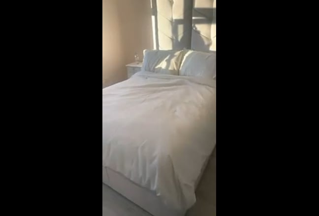 Stunning en-suite room in a proper home  Main Photo