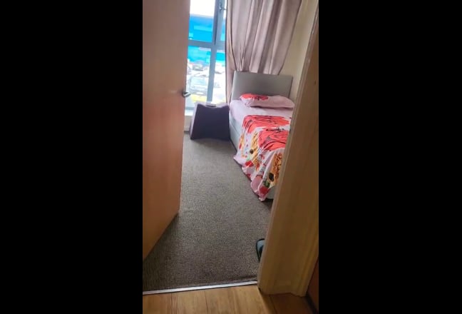 Room to Let in a 2 bed flat  Main Photo