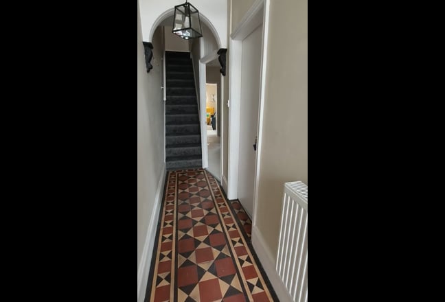 Multiple Ensuite rooms, Newly Renovated  Main Photo