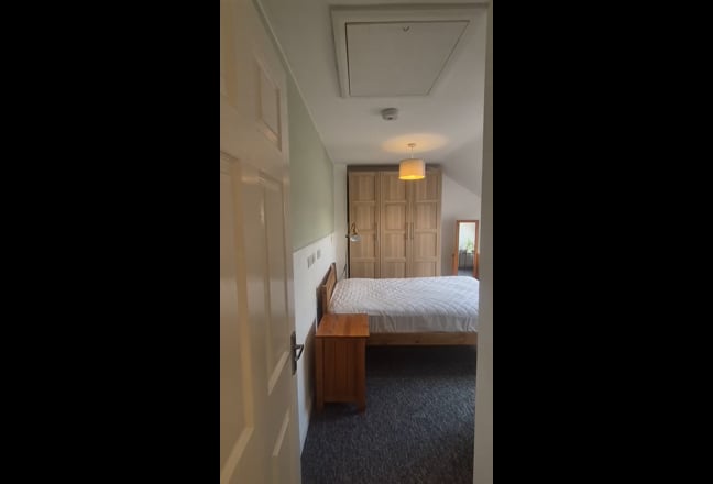 En Suite Double Room with Separate Study Main Photo