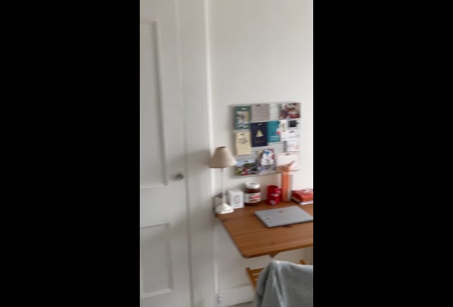 Shortlet bedroom Putney in August&September Main Photo