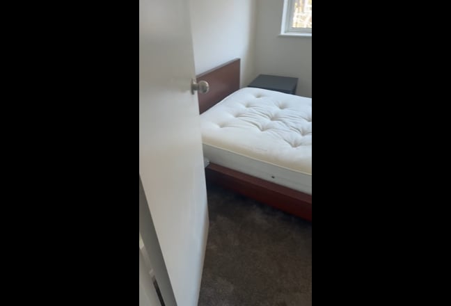 Stunning House share next to Gunnersbury Park  Main Photo