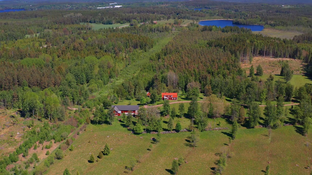 6 rum Gård/skog på Lugnet 1 Rydsnäs Ydre kommun - video