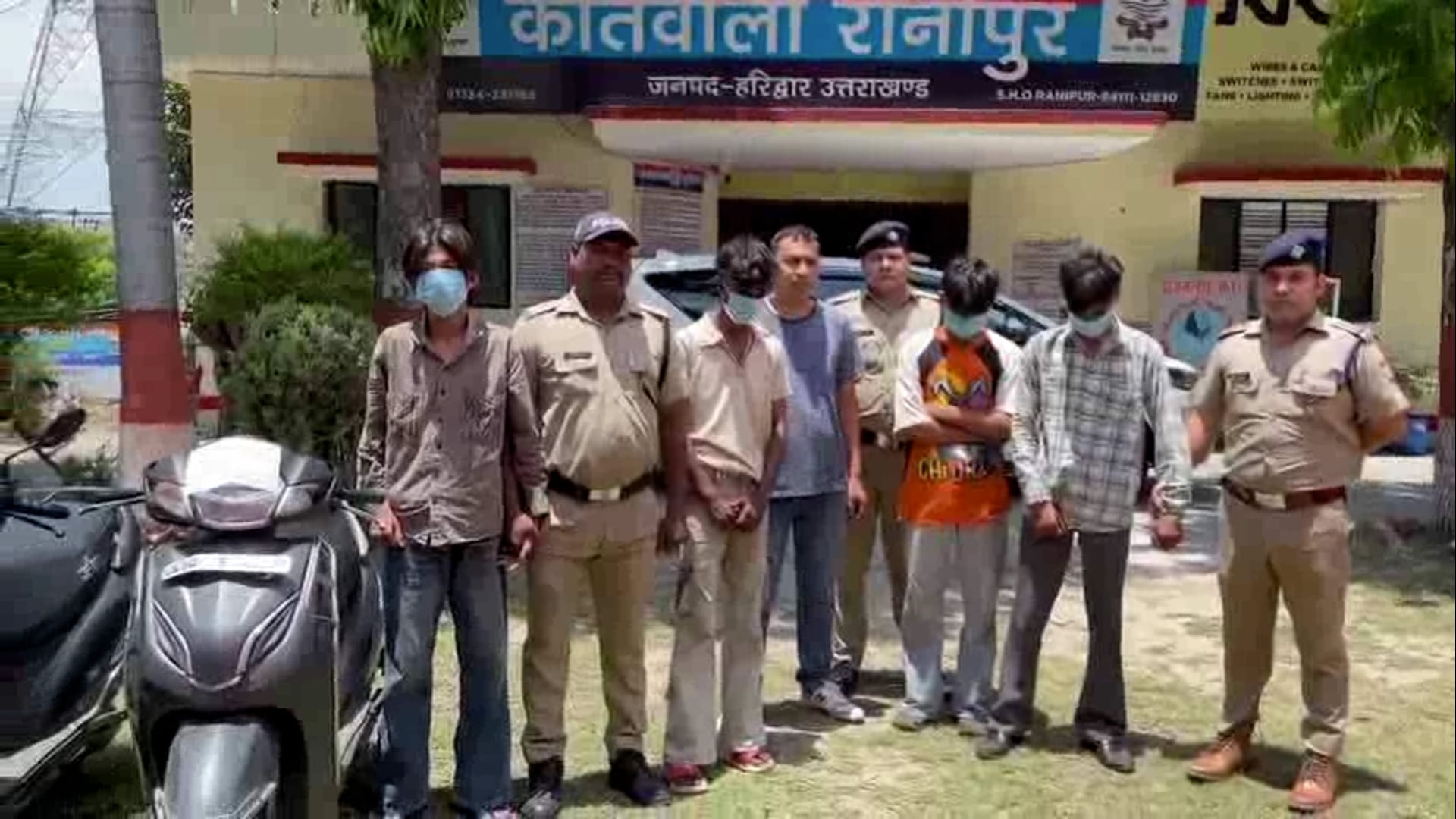 हरिद्वार! पुलिस ने तमंचे के बल पर हुई लूटकांड का किया सनसनीखेज खुलासा! चार आरोपी गिरफ्तार!