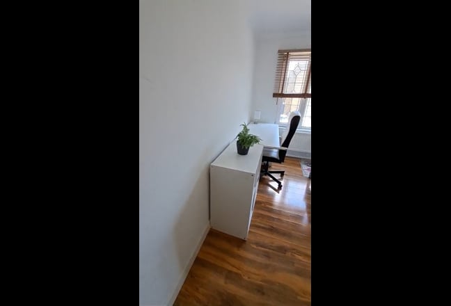 🏠Bright Double Room in Poplar - NOW 🔥 Main Photo