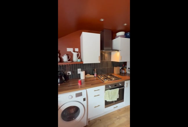 Short term Double Room in Beautiful Clapton  Main Photo