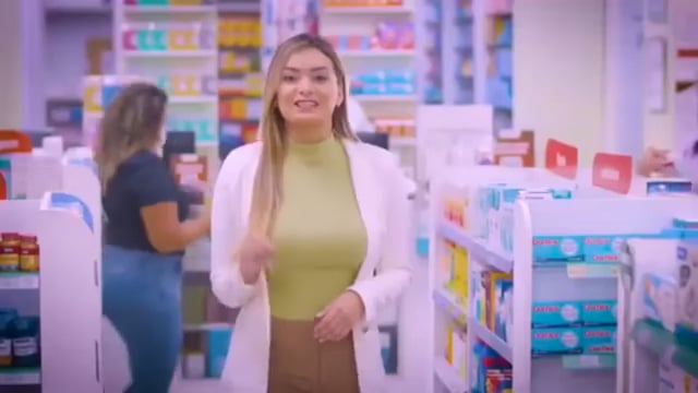 Apresentadora   Comercial rede de Farmácias