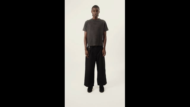 Calça Reta de Sarja Preta