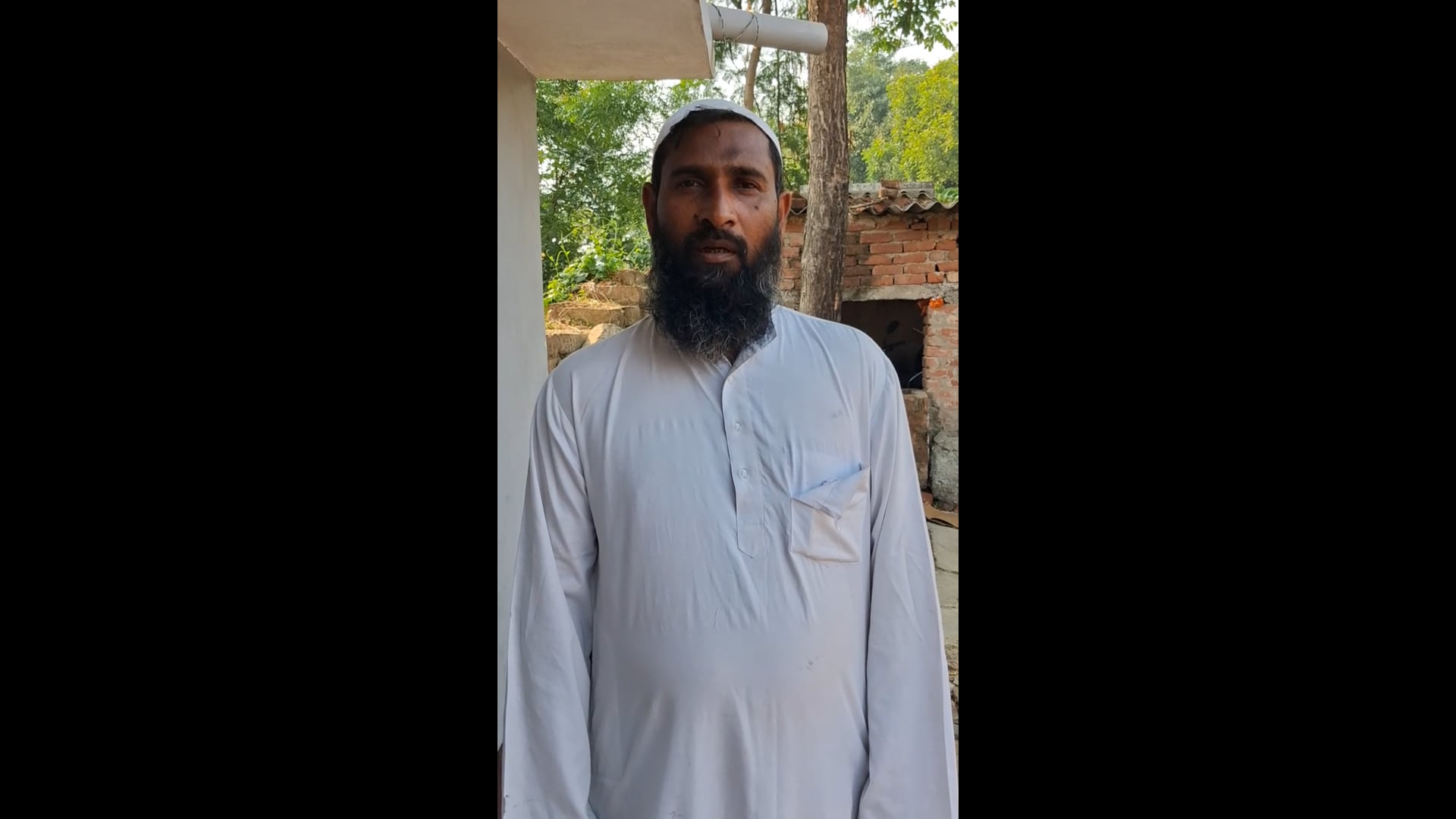 अंबेडकर नगर थाना आलापुर
बहिंगवा जोगीपुर में रात के अंधेरे में हत्या से फैली सनसनी
इलाके में दहशत का माहौल पुलिस जांच में जुटी सुनिए पीड़ित की जुबानी।

नेशनल मीडिया न्यूज अंबेडकर नगर