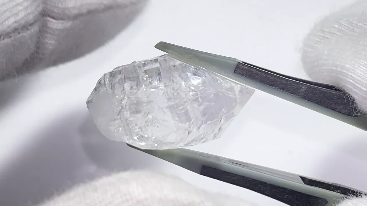 水入りダブルポイントクリスタル ルース 1個 NO.380【1点もの
