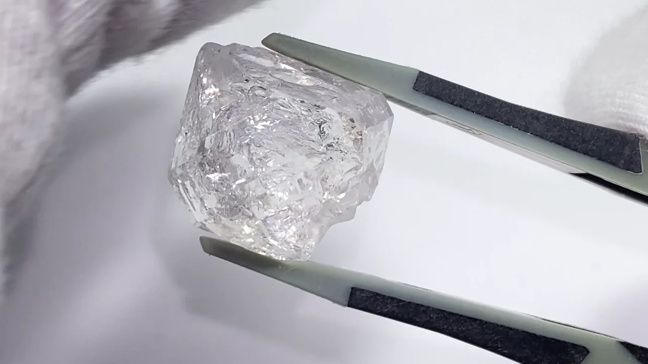 水入りダブルポイントクリスタル ルース 1個 NO.374【1点もの