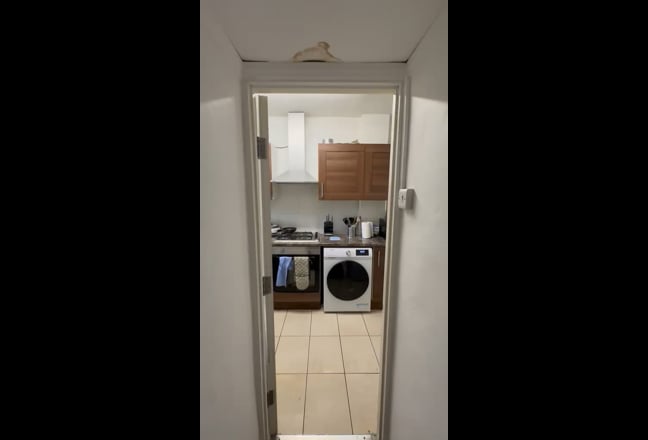 Spacialous Double Bedroom to Let Main Photo
