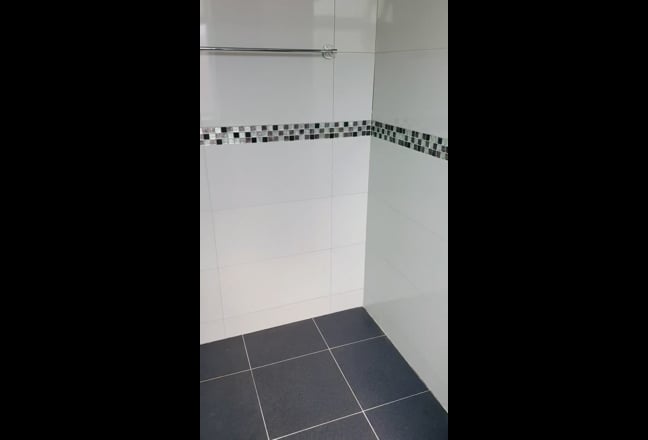 Large Double room en-suite near Hounslow high st Main Photo