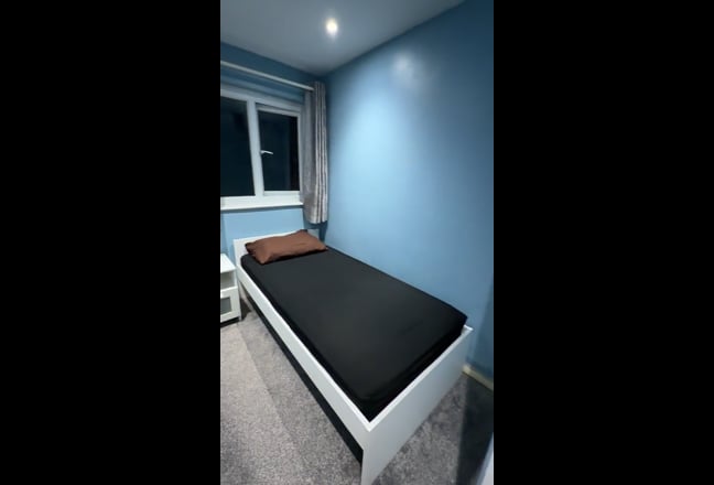 Single room for Female Preferred  Main Photo