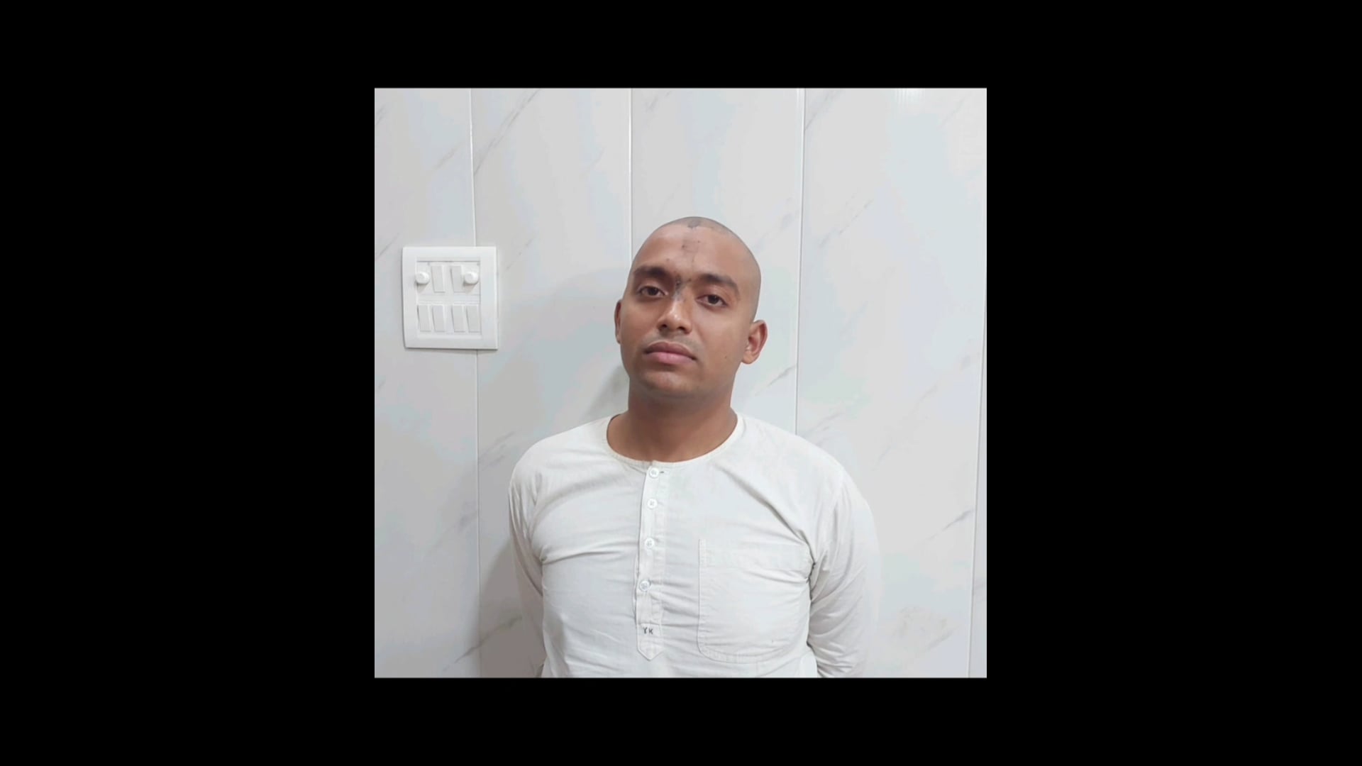 MANT-राधाकुंड में 'आध्यात्म' की आड़ में काला खेल! युवती की शिकायत पर, खुला बड़ा राज,,