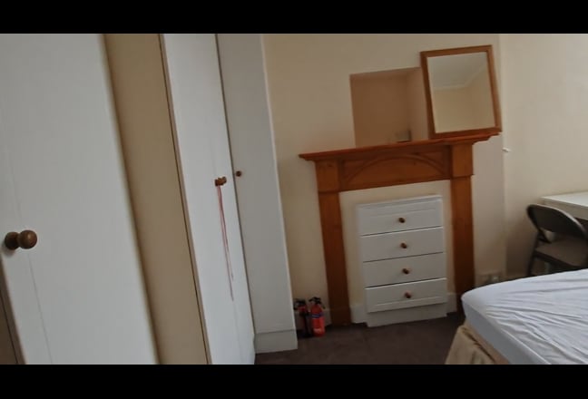 Double room in flat share Main Photo