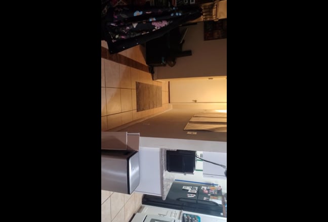 Large room w/ privet bathroom Main Photo