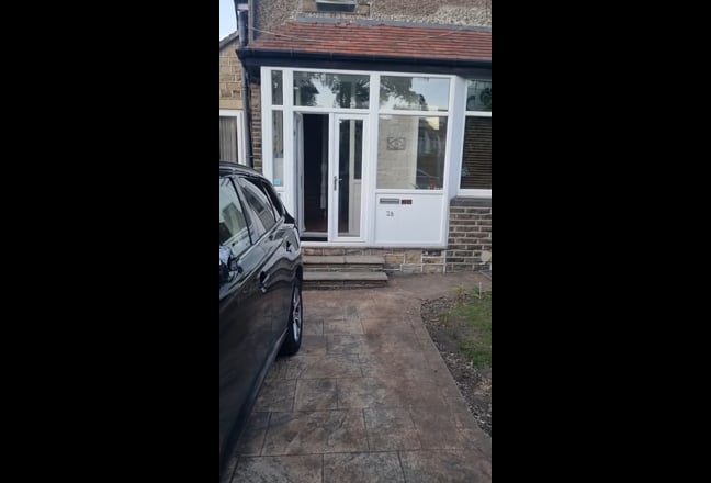 2 Available double room - Heaton, Bradford Main Photo