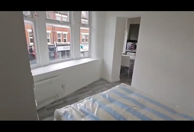 ✨ Beautiful Self Contained Studio Flat – Inc Bills Main Photo