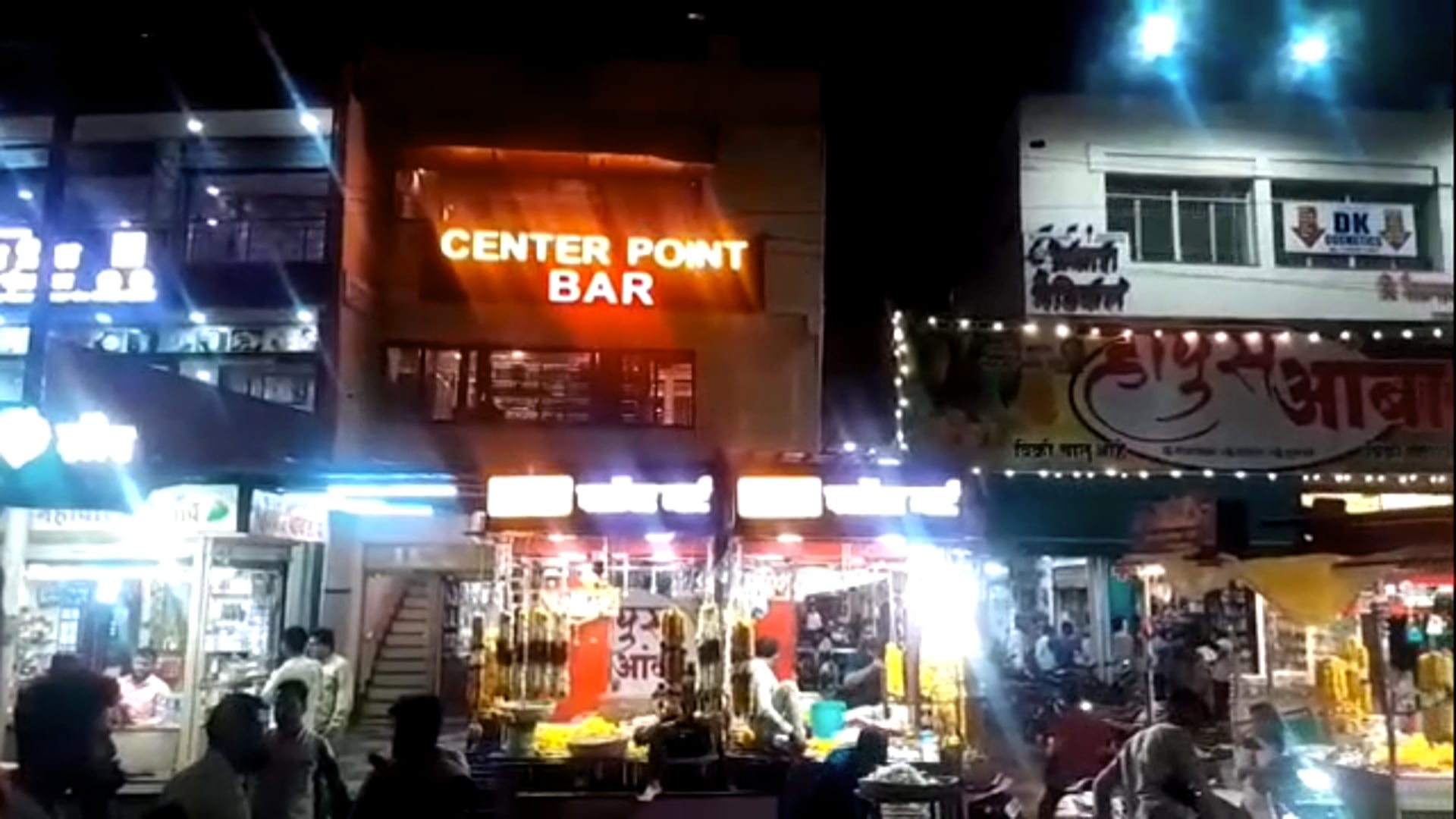 शहरातील नेहमी होत असलेली वाहतूक कोंडी,मुक्कावार यांना नगरपालिकेने बजावली नोटीस