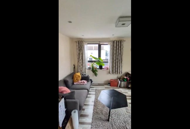 Student ensuite room in Whitechapel Main Photo