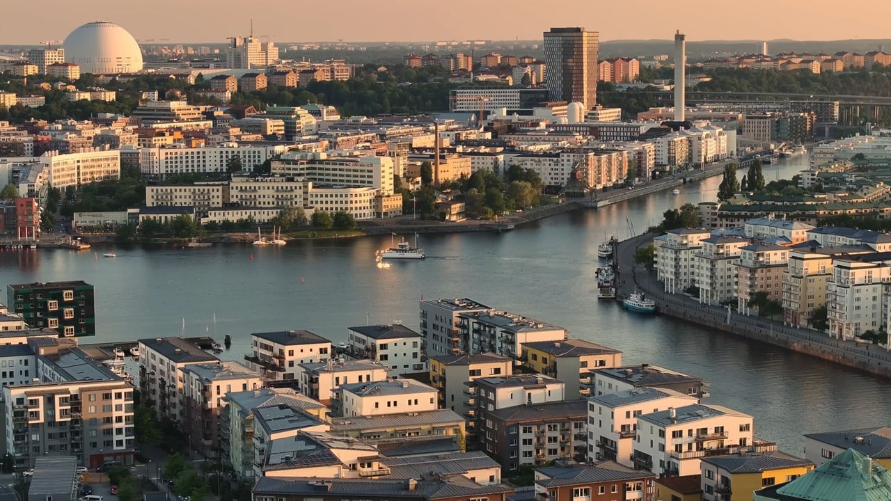 3 rum Lägenhet på Per Ludvig Lindgrens Terrass 4 Hammarby Sjöstad Stockholms kommun - video