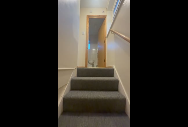 4 Bed House | 1 room available with a shower Main Photo