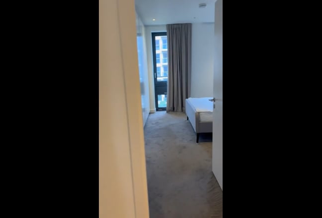     Bright Double Rooms Available in East Village, Main Photo