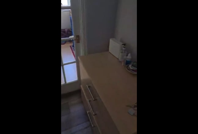 Riverside Room with Your Own Bathroom Main Photo
