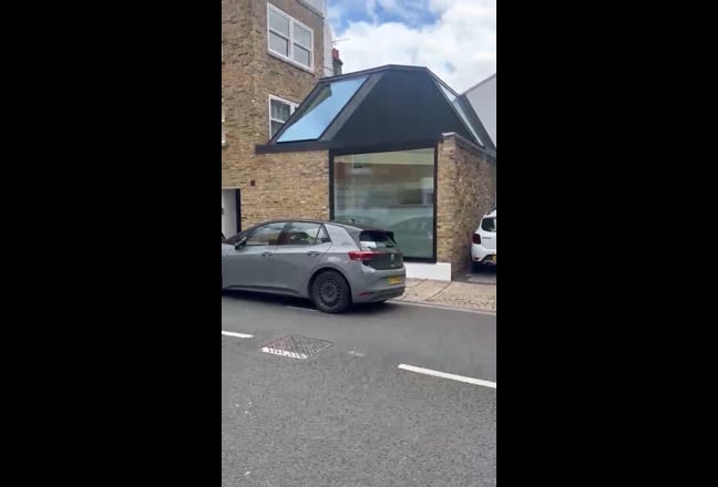 Newly Renovated 3 Bedroom House in Parsons Green Main Photo