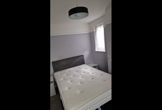 Lovely Quiet home in Knowle park Brislington  Main Photo