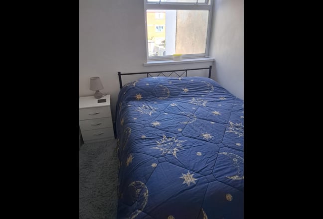 Comfy Single Room In Friendly Portsmouth Home Main Photo
