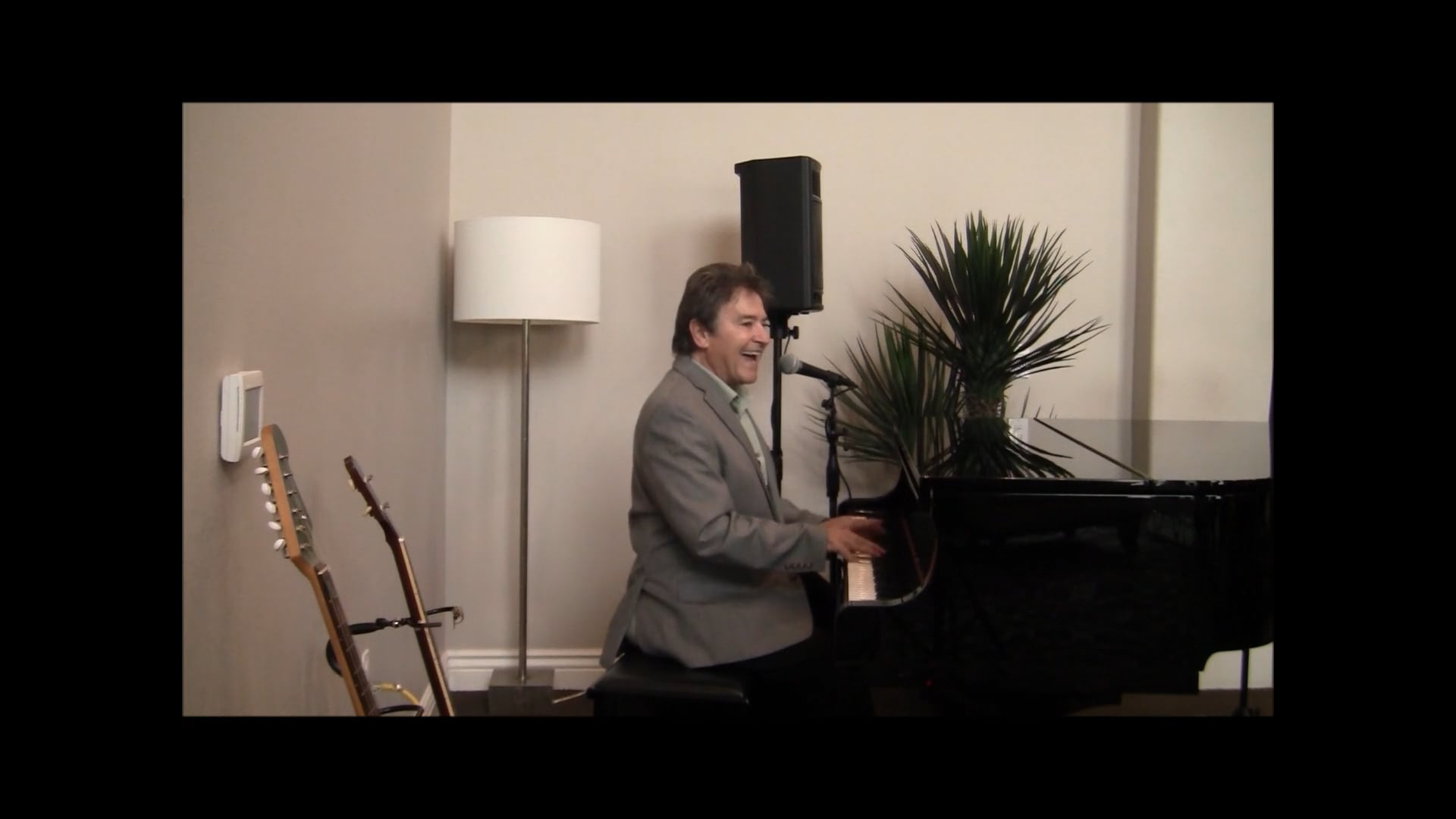 Promotional video thumbnail 1 for Tom Sperry Entertainment