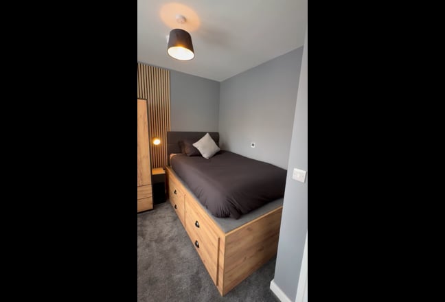 Double en suite room,bills included,Ultrafast wifi Main Photo