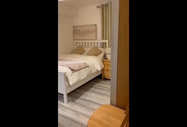 Double En-Suite Rooms to Let Main Photo