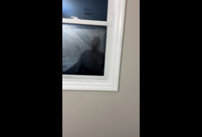 Renovated Large Rooms Pool SPA fenced yard Main Photo