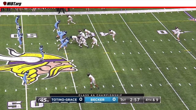 Kicking Game:  Short Kick-Receiver signals fair catch?