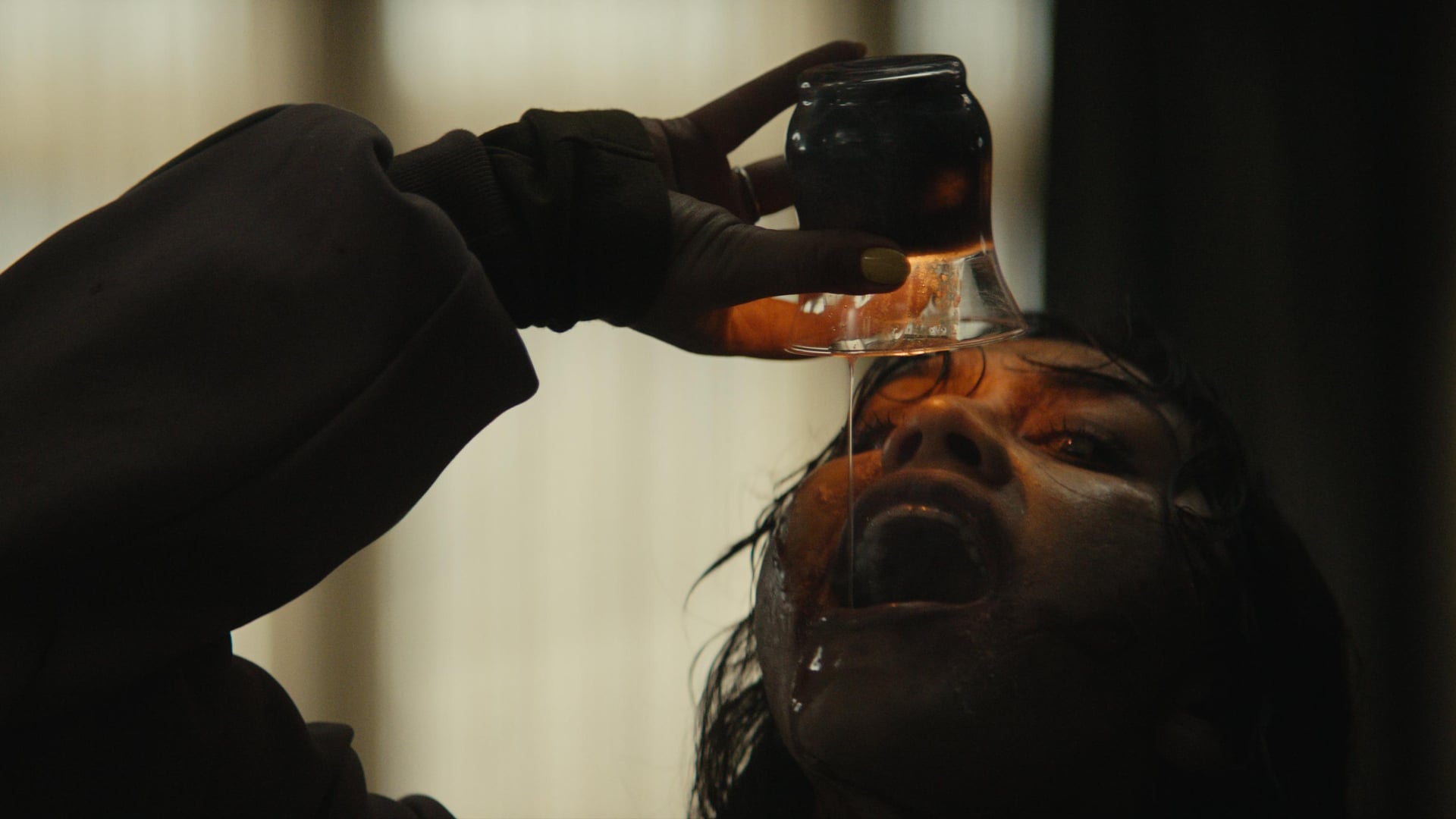 Evil Dead Burn – Greenband Trailer