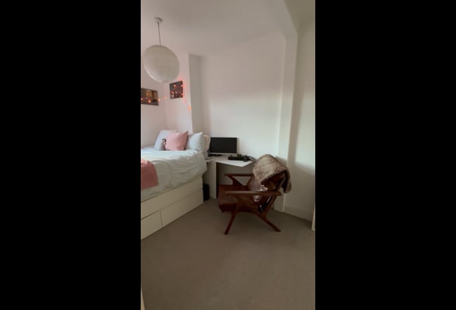 Double room available in Tooting Main Photo