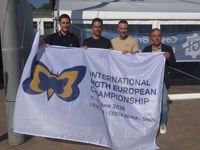 Tret de sortida de l'europeu de la classe moth amb 37 regatistes
