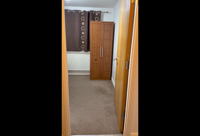 2bhk flat sharing Main Photo