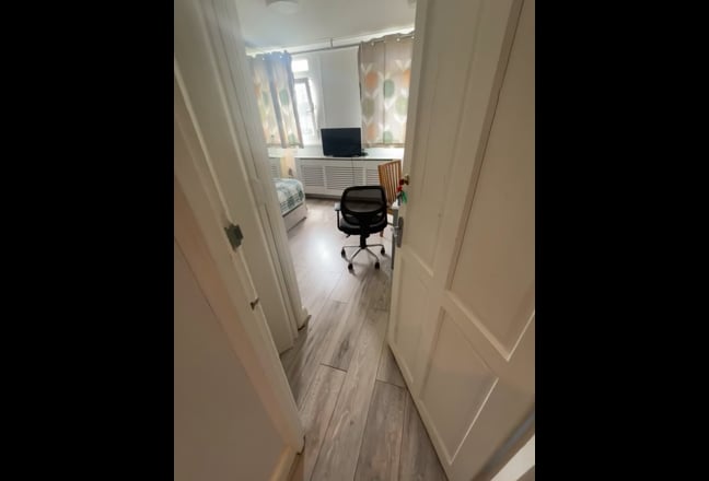 Double room with all bills included  Main Photo