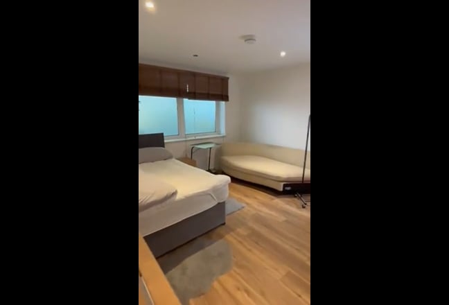 Super Sapcious Double  Room City/Canary Wharf E14 Main Photo