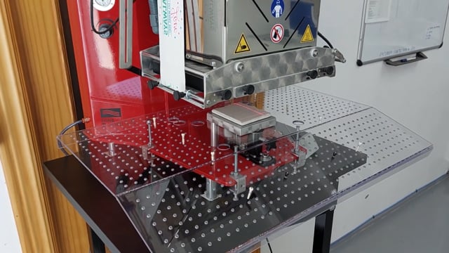 InnoPrinter pin positioning table for repeatable garment placement
