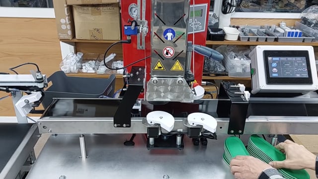 InnoPrinter next-generation automated conveyor insole printing machine