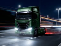 IVECO Çekici — Gece Otoyol