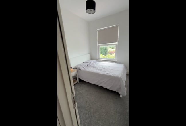 2 rooms in Earlsdon! Ideal for couple or singles! Main Photo