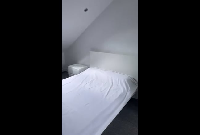 🏡✨ Large Room  En-Suite Room  ✨🏡 Main Photo