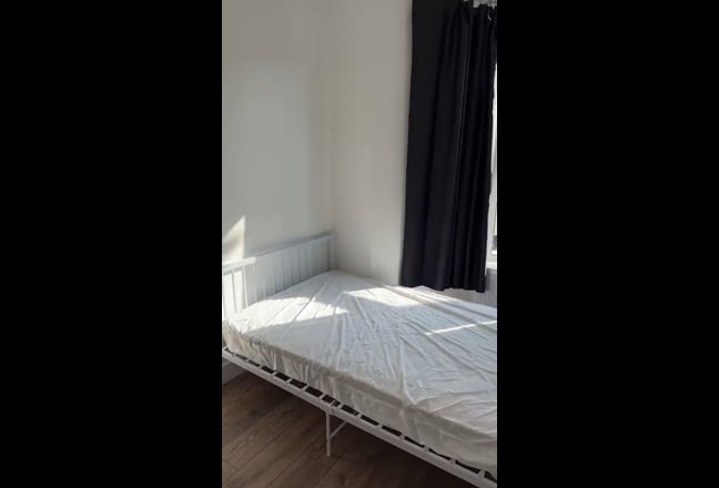 Double room/ only one person  Main Photo
