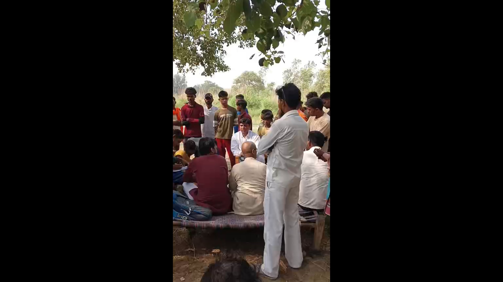 अंबेडकर नगर टाण्डा मईपुर में भीषण आग लगने से गैस सिलेंडर फटा,BJP के पूर्व जिलाध्यक्ष कपिल देव वर्मा ने लिया जायजा,हर संभव मदद का दिया आश्वासन।

कृष्णा सिंह ब्यूरो चीफ
नेशनल मीडिया न्यूज़ अ.न.